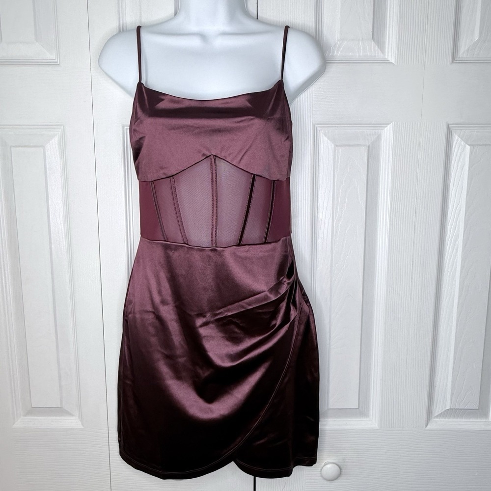 NWT Windsor Paris Maroon Satin Corset Mini Dress‎ Size Medium Hoco Party Prom